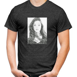 Kaos 5.front_Beauty_woman_sket_pencil_black_hery