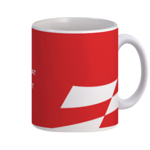 Mug HUT 77 RI Sinergi dan Harapan