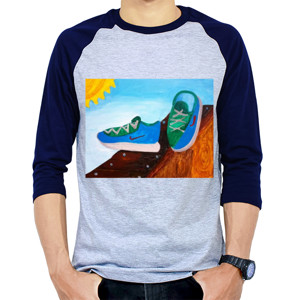 Kaos Raglan Sneakers