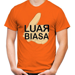Kaos Luar Biasa