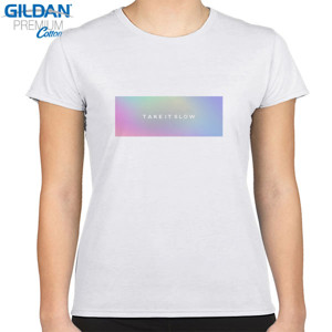 Kaos Kaos Perempuan - Take It Slow Gradient
