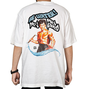 Kaos Oversize Be Water My Friend!