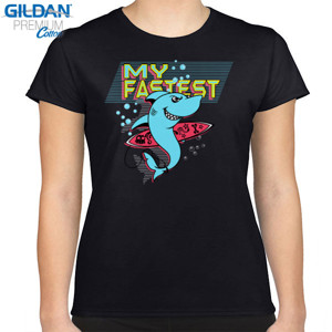 Kaos Surfing Shark 
