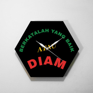 Jam Dinding Berkata Baik