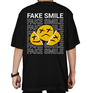 Kaos Oversize Fake Smile