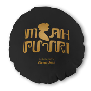 Bantal Bulat Javanese themed oval pillow “Mbah Putri”