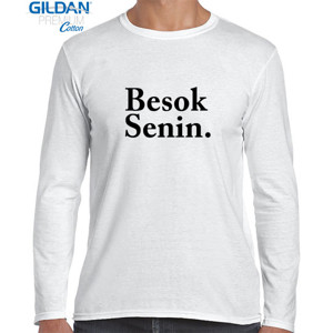Kaos Kaos Besok Senin.