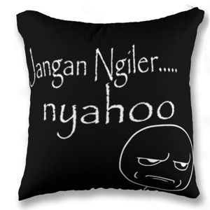 Bantal Bantal Empuk