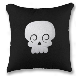 Bantal Skull