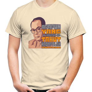 Kaos Apa pun yang membuatmu takut 