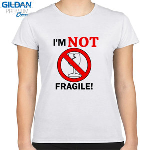 Kaos I'm not fragile black text