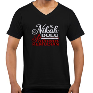 Kaos  Nikah dulu, pacaran kemudian