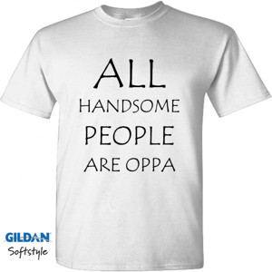 Kaos ALL HANDSOME PEOPLE ARE OPPA "SPIRIT FINGERS"
