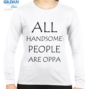 Kaos ALL HANDSOME PEOPLE ARE OPPA "SPIRIT FINGERS"