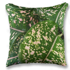 Bantal Tanaman Hijau Merah Muda