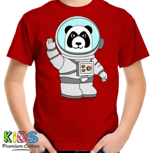 Kaos panda dengan baju astronot melambaikan tangan