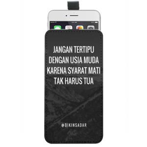 Sarung HP Pouch Tak Harus Tua