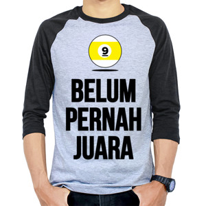 Kaos Raglan Belum Pernah Juara Font Black