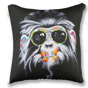 Bantal bantal sofa lukisan orangutan