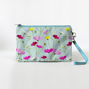 Dompet Flowers in the garden