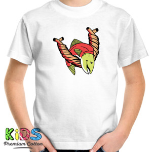 Kaos Ikan Salmon Menggantung diatas Tali