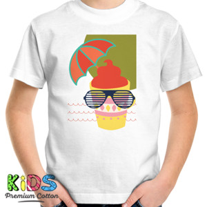 Kaos santai di pantai