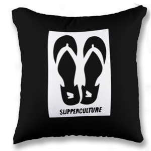 Bantal bantal sendal jepit