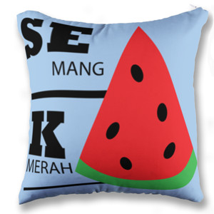 Bantal semangka merah
