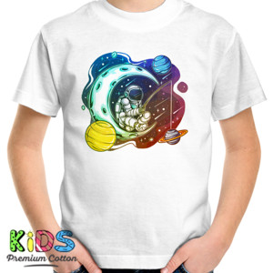 Kaos astronot memancing di bulan