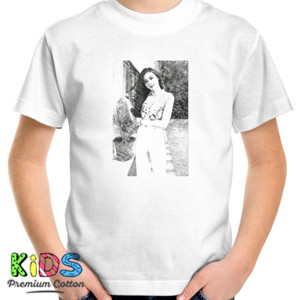 Kaos 11.front_Beauty_woman_sket_pencil_white