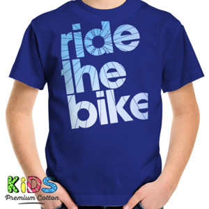 Kaos ride the bike