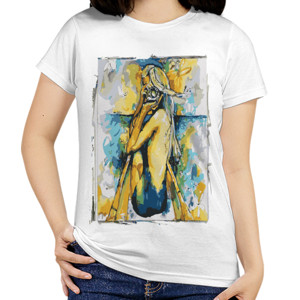 Kaos Perempuan Dipantai