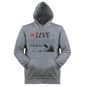 Jaket Hoodie Love Crosses Oceans