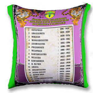 Bantal susunan kepala desa