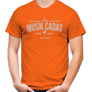 Kaos Dengerin Musik Cadas