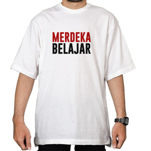 Kaos Oversize Merdeka Belajar 3