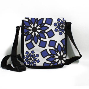 Tas Selempang Bunga Biru (Blue Flower)