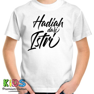 Kaos Kaos Hadiah dari Istri Putih