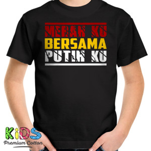 Kaos Merah Ku bersama Putih Ku