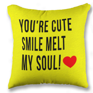 Bantal Smile