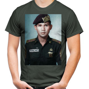 Kaos Prabowo Muda