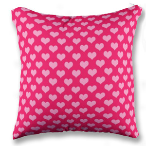 Bantal Love