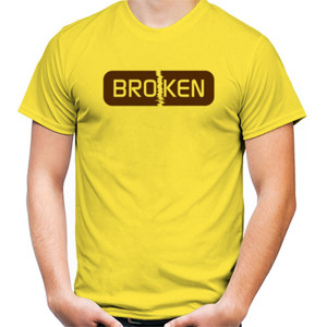 Kaos Tipografi Broken