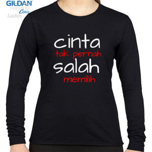 Kaos cinta tak salah