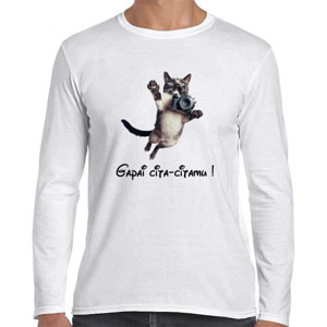 Kaos - Kucing fotografer