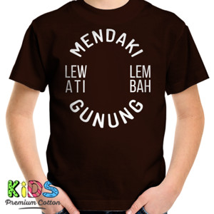 Kaos Mendaki Gunung Lewati Lembah