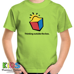 Kaos Berpikir Diluar Kotak