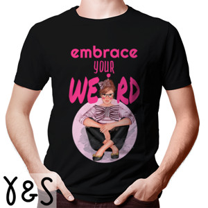 Kaos Embrace Your Weird (ribbon)