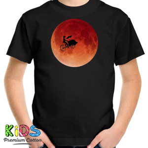 Kaos Becak Moon
