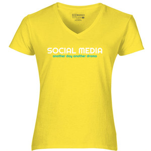 Kaos kaos social media